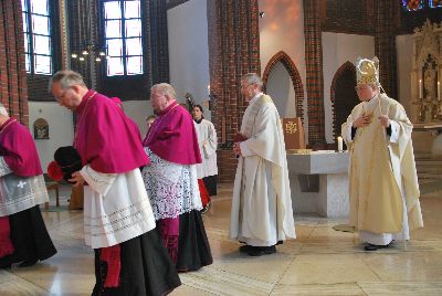pontifikalamt_und_empfang_18_20101010_1114213925