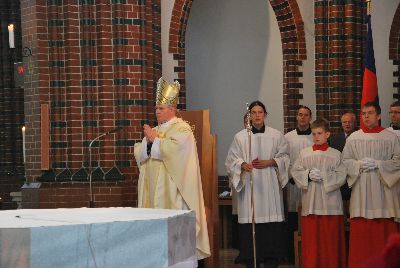 pontifikalamt_und_empfang_26_20101010_1068794970