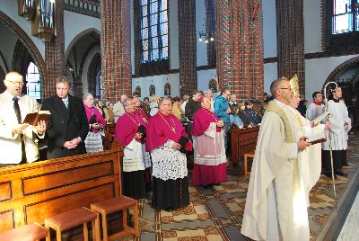 pontifikalamt_und_empfang_29_20101010_1364805367