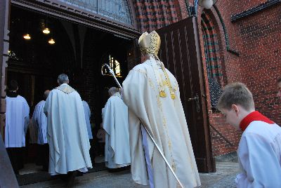 pontifikalamt_und_empfang_38_20101010_1701870702