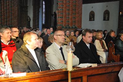 pontifikalamt_und_empfang_43_20101010_1204540044