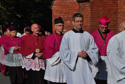 pontifikalamt_und_empfang_69_20101010_1425558379
