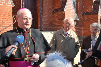 pontifikalamt_und_empfang_74_20101010_1739864785