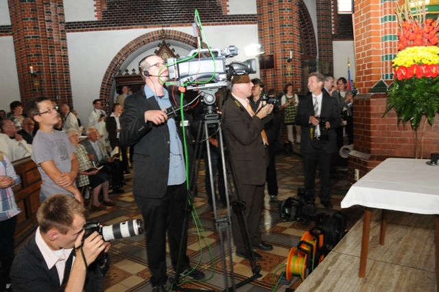 bischofsweihe_von_wolfgang_ipolt_19_20110828_1245208255